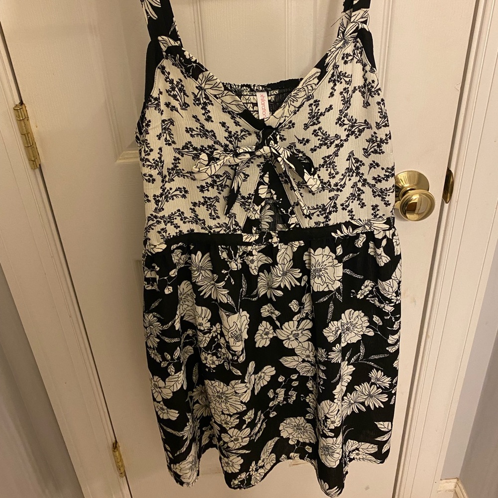 Xhilaration Black and White Floral Dress